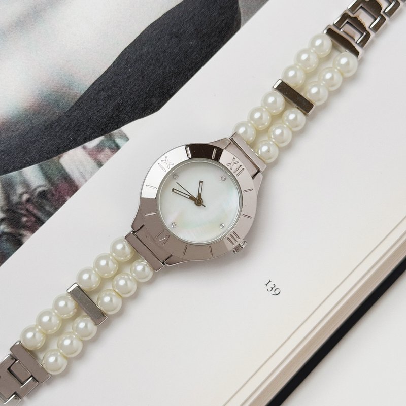Avon Silver Tone With Faux Pearl Bracelet Watch - 女錶 - 其他金屬 