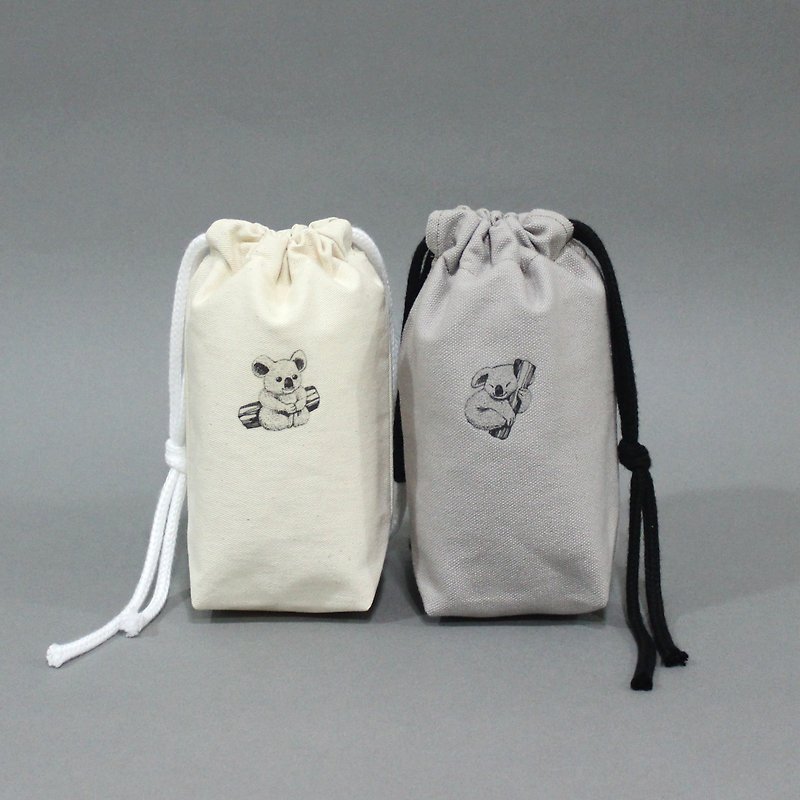 【無尾熊】純手工製作 簡約束口收納袋 - 化妝袋/收納袋 - 棉．麻 白色