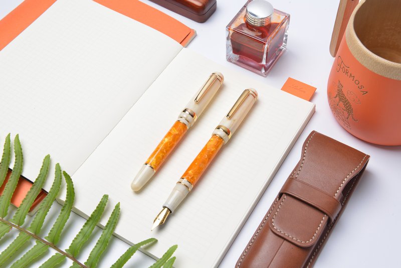 Sun Fountain pen | warm orange - Fountain Pens - Acrylic Orange