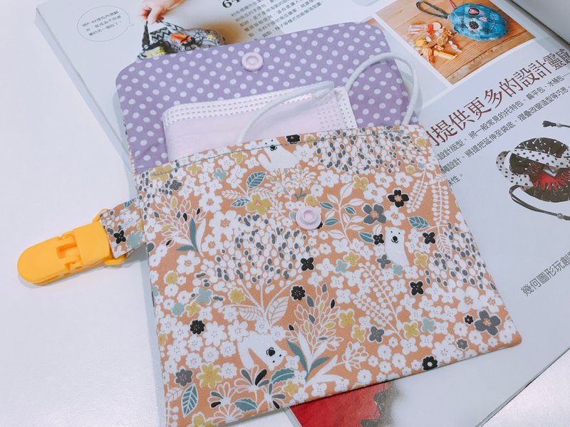 Hanging/mask storage bag/mask storage-pink orange polar bear - Face Masks - Cotton & Hemp Orange