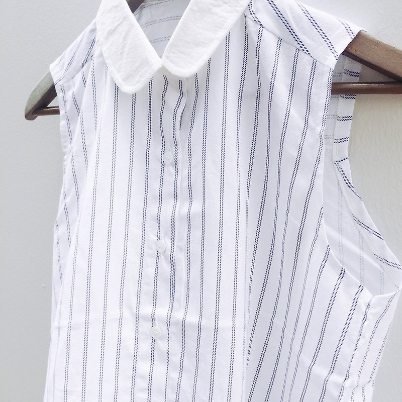 cc* sleeveless-shirt (striped) - เสื้อผู้หญิง - ผ้าฝ้าย/ผ้าลินิน ขาว
