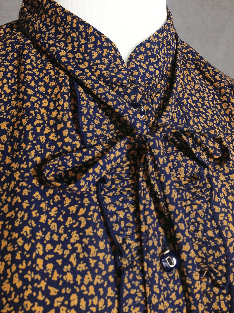 Ping-pong vintage [vintage shirt / tie lotus leaf vintage shirt] abroad back VINTAGE - Women's Shirts - Other Materials Multicolor