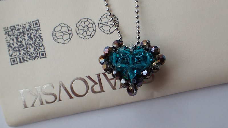 Heart Pendant, necklace, SWAROVSKI ELEMENTS - สร้อยคอ - แก้ว สีเขียว