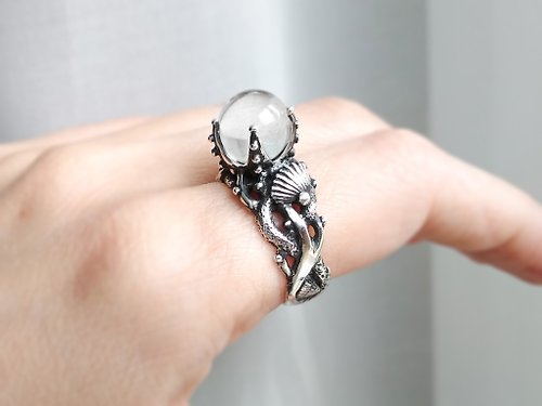 Vigmarr Take the Plunge into Style with Our Exclusive Silver 925 Seahorse Ring-Perfect!