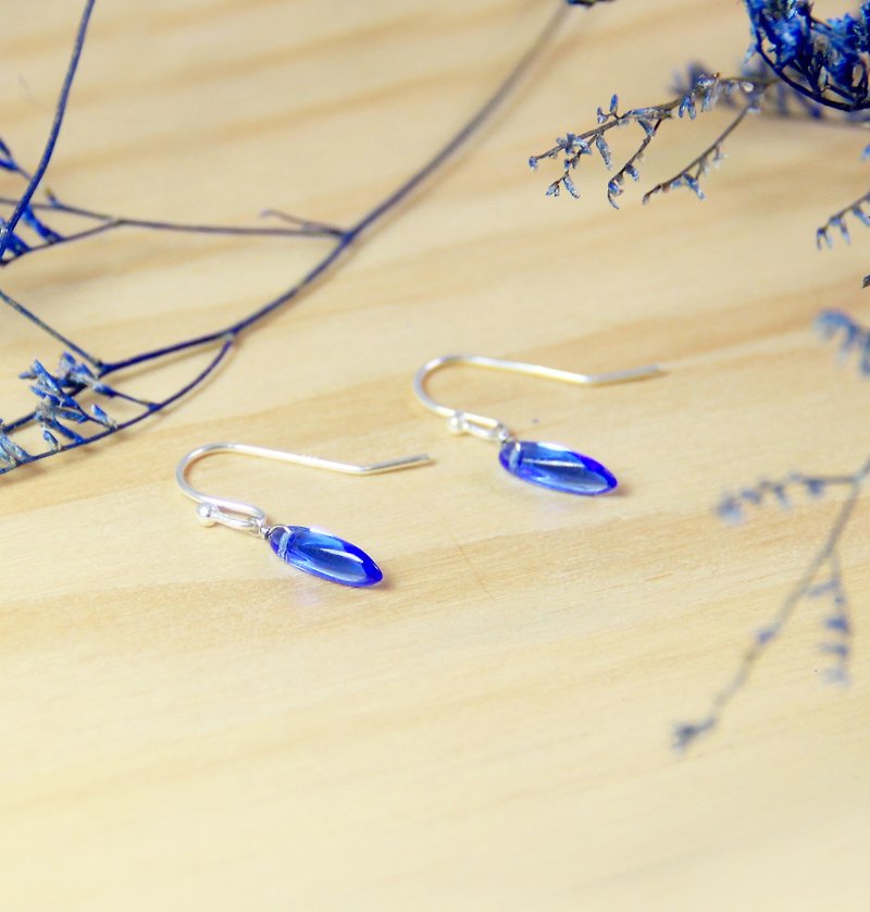 極簡系列- 海藍綻放 - 925純銀手作耳環 免費改夾式  銀飾 禮物 包裝 - 耳環/耳夾 - 其他金屬 藍色