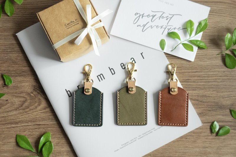 Airtag Sensor Key Leather Case Access Control Sensor Magnetic Buckle Cover Wish Your Majesty丨Exchange Gifts for Christmas - ที่ห้อยกุญแจ - หนังแท้ หลากหลายสี