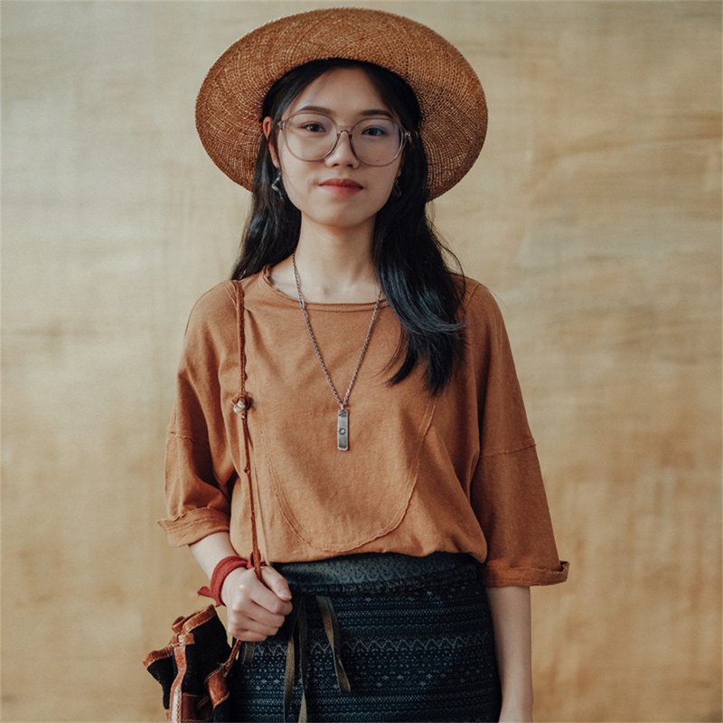 Caramel color 3-color hemp Linen natural plant dyed half-sleeved T-shirt dropped shoulders oversize loose top - เสื้อยืดผู้หญิง - ผ้าฝ้าย/ผ้าลินิน สีส้ม