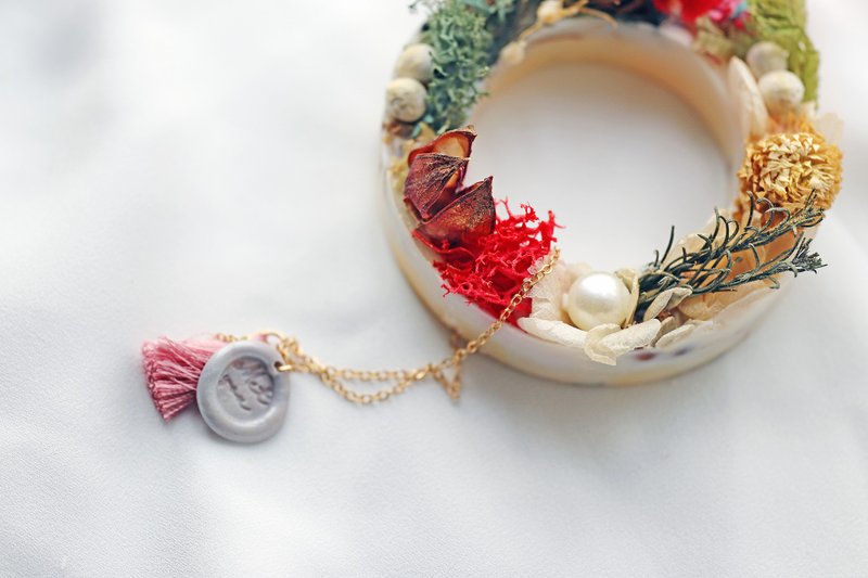 Wax Flower Wreath Christmas Soy Fragrant Wax Dried Flower Hanging Circle Personal Custom Fragrance Brick - Dried Flowers & Bouquets - Genuine Leather Red