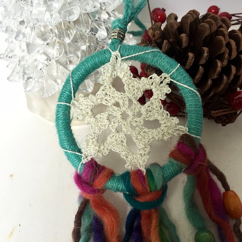 X'mas gift  -Special crochet snowflakes x dreamcatcher  |  blue 10cm diameter - ของวางตกแต่ง - ผ้าฝ้าย/ผ้าลินิน สีน้ำเงิน