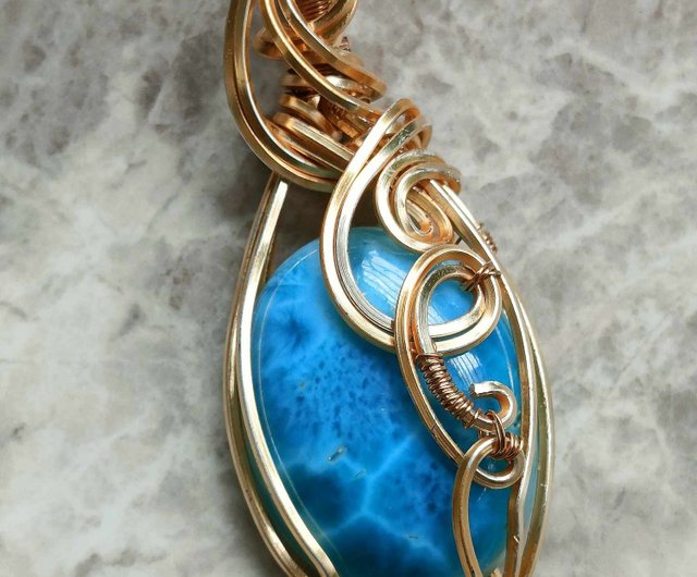 Metal wire necklace on sale