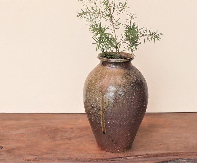 備前焼 花入れ h3-098 - ショップ 宗兵衛窯 花瓶・植木鉢 - Pinkoi