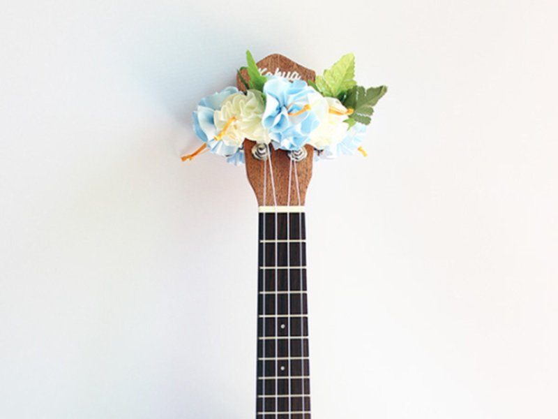 Ukulele lei / blue hibiscus, Ukulele gifts, Ribbon leis, Ha - 吉他/樂器 - 棉．麻 藍色