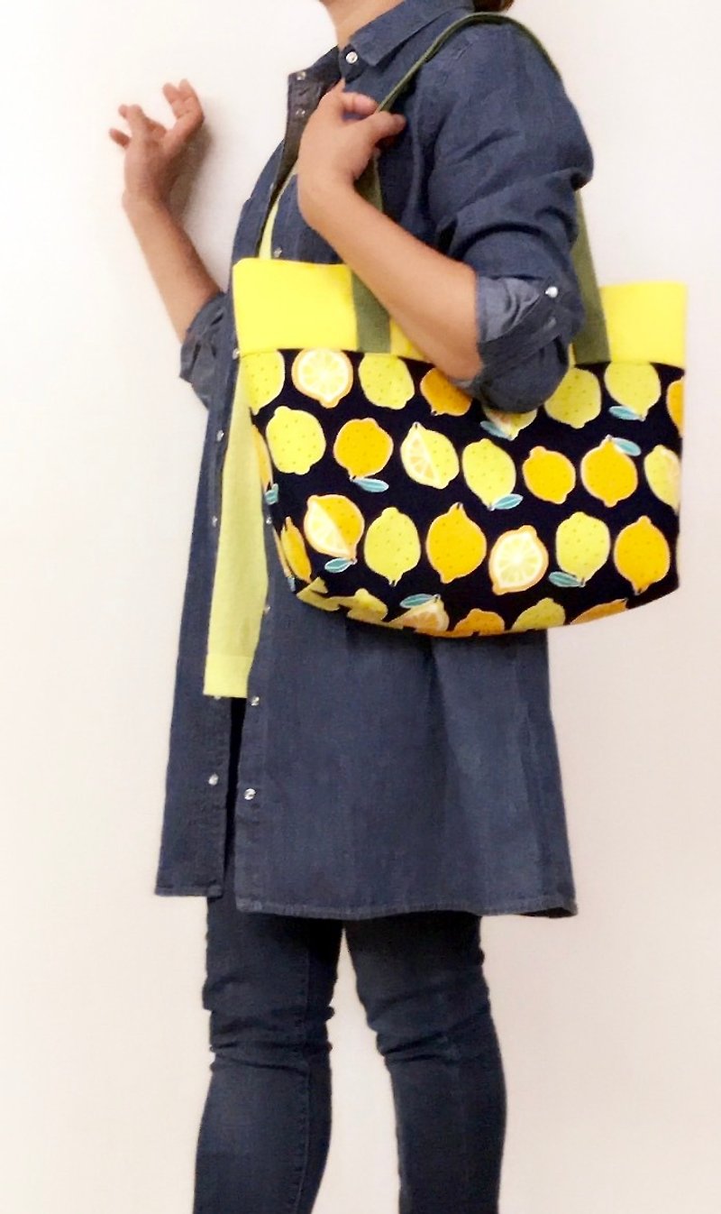托特包-日本棉布印花-好多檸檬 - 側背包/斜孭袋 - 棉．麻 黃色