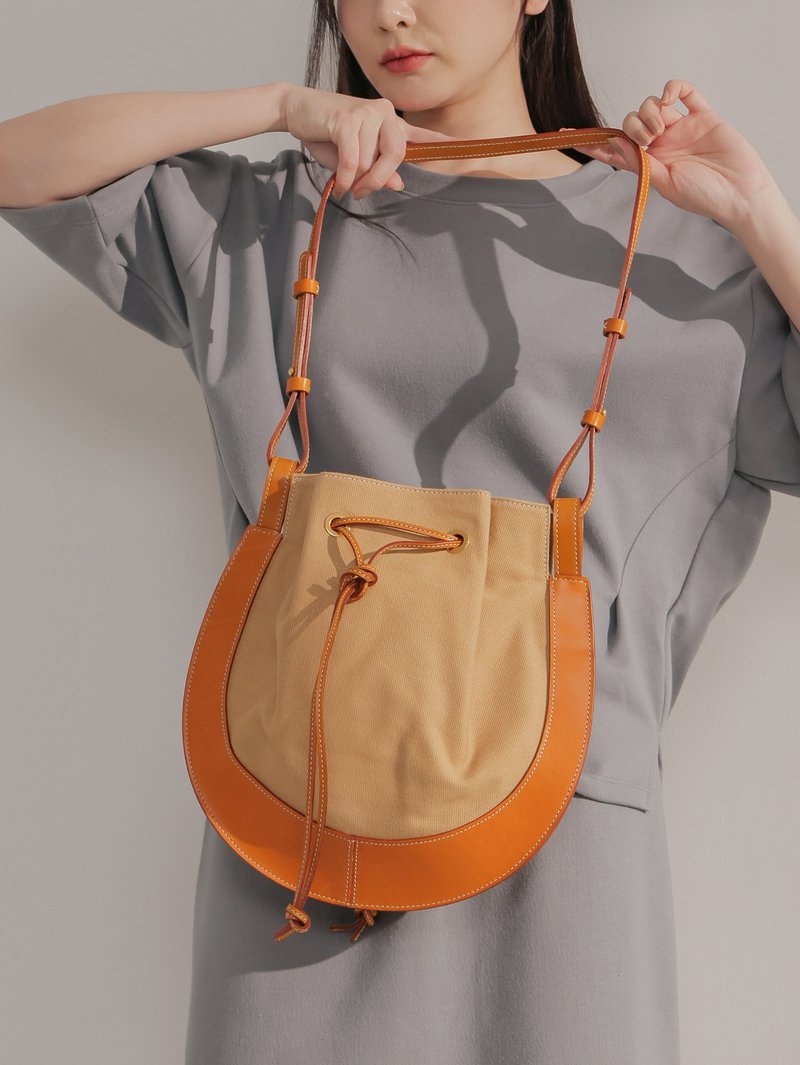 Stitching of different materials - oval side backpack with beam mouth - camel - Messenger Bags & Sling Bags - Genuine Leather Gold