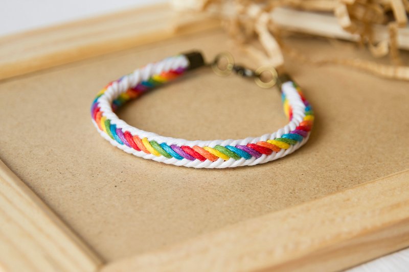 Rainbow / hand-woven bracelet
