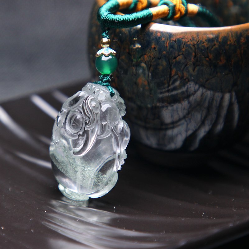 Natural Brazil old mine green ghost crystal gypsophila dragon tortoise pendant necklace finely carved ghosts and exquisite wealth - สร้อยคอ - คริสตัล 