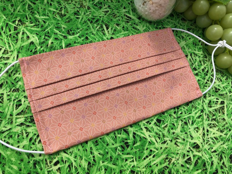 Japanese pattern three-dimensional masks / mask cover / ear lanyard for medical masks are not sent abroad - Face Masks - Cotton & Hemp Pink