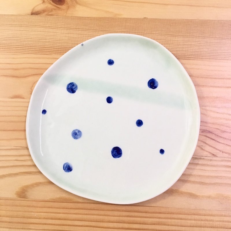 Pottery plate - little blue circle - จานเล็ก - ดินเผา สีน้ำเงิน