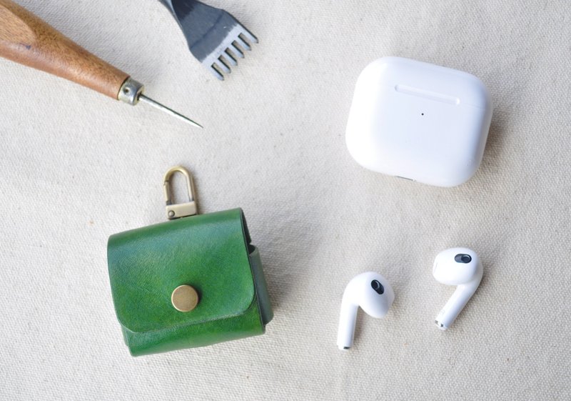 AirPods 3 (3rd Generation) Leather Case (Multiple Colors Available) - ที่เก็บหูฟัง - หนังแท้ 