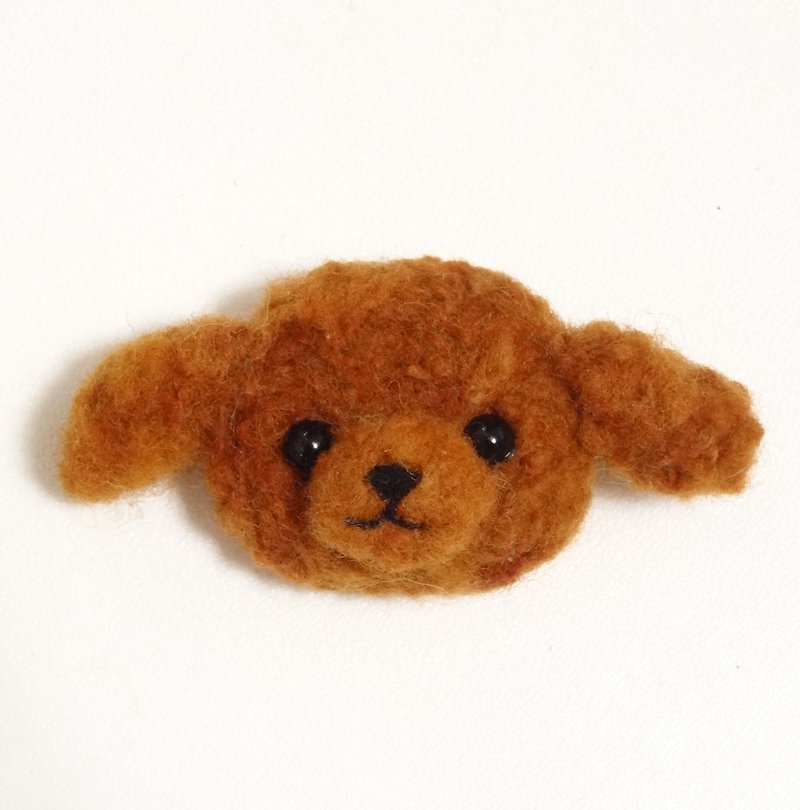 Poodle - Wool felt (Safety pin or magnet) - แม็กเน็ต - ขนแกะ สีนำ้ตาล