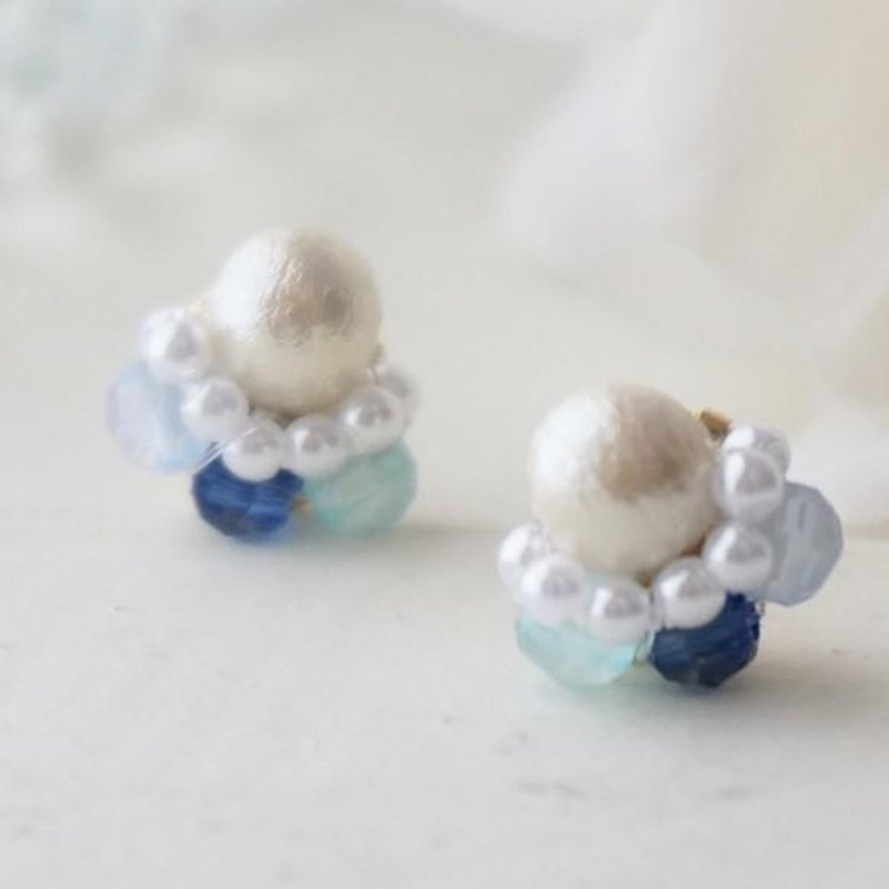 Coron colon *-゜ﾟ mini earrings / earrings - Earrings & Clip-ons - Other Metals Blue