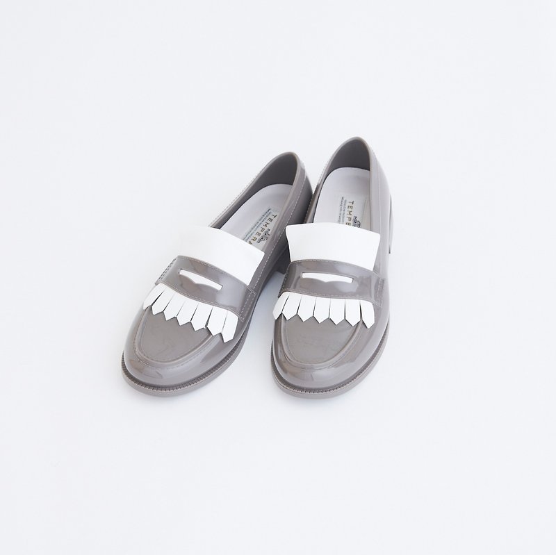 FRITZ (GREY) PVC FRINGES LOAFER Fringe Apron Shoes Rain Shoes - Women's Casual Shoes - Waterproof Material Gray
