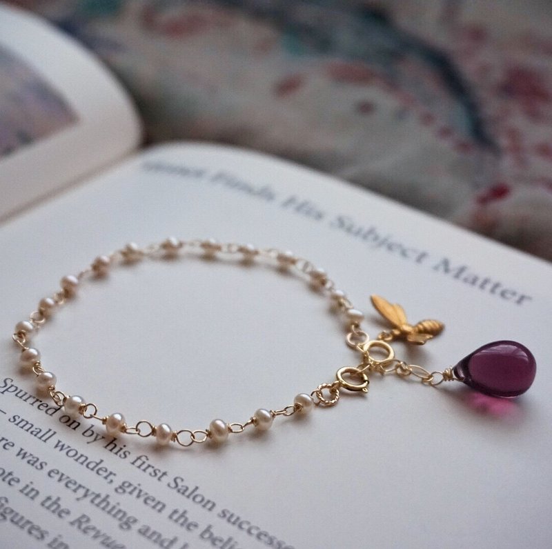 Freshwater Pearls Purple Glaze and Brass Bee 14KGF Handmade Bracelet Agete - สร้อยข้อมือ - ไข่มุก 