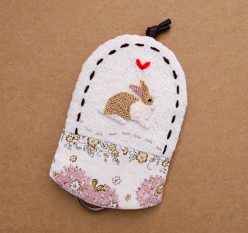 ダッジウサギの刺繍財布 - 収納用品 - コットン・麻 