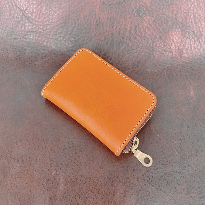 Credit Card Storage | Handmade Leather Goods | Customized Gifts | Vegetable Tanned Leather-Zip Card Holder - กระเป๋าสตางค์ - หนังแท้ สีนำ้ตาล