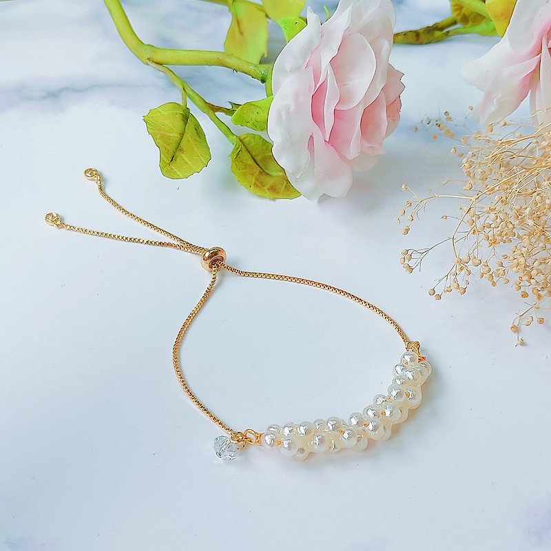 Gold Japanese elegant rotating pearl bracelet fashion bracelet girlfriends gift birthday gift custom gift