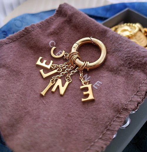 Second-hand beauty with box CELINE gold Arc de Triomphe tassel bag pendant key  chain key ring - Shop and then i met you Keychains - Pinkoi