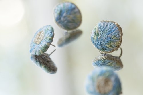 phytooo 成對不對稱手工刺繡耳環・月光海