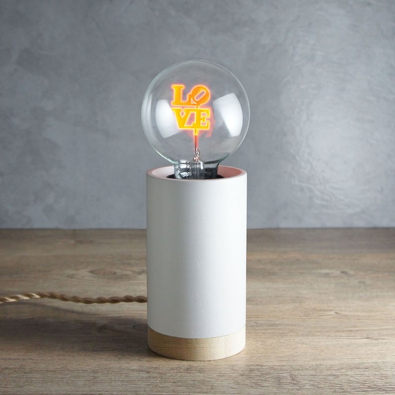 DarkSteve - シリンダー式木製ランプ - Love 愛電球1個含め / ユニークなデザイナー電球 / エジソン電球  / E26ネジ式 /  手作り / 夜の光 / ベッドサイドランプ / 1 年間の保証 (電球適用されません)