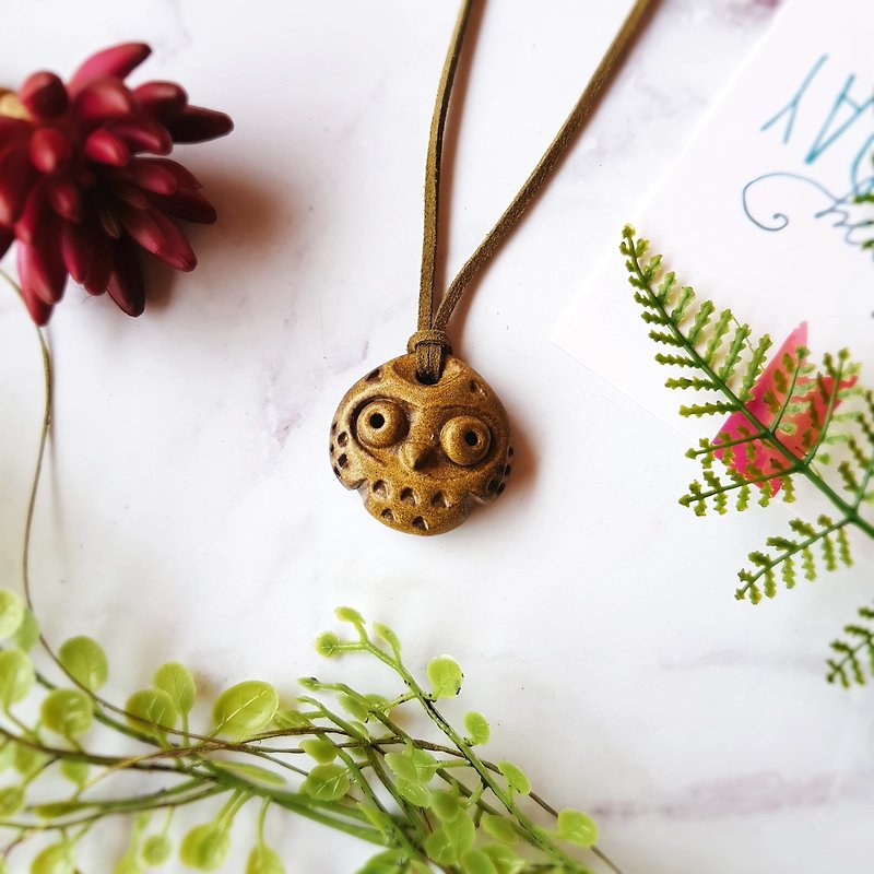 B-39 Owl Necklace│Yoshino Eagle x Charm Pure Handmade Design Pottery Art Keyring Healing - Necklaces - Pottery Green
