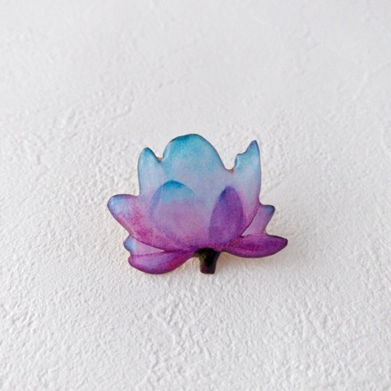 蓮の花ブローチ(パープル系) - 胸針 - 塑膠 