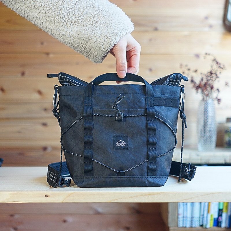 Ecopak・Black・防水・ちびハイカーサコッシュ・S・登山・キャンプ・フェス・アウトドア・ショルダーバッグ・トートバッグ・2waybag・slowhike - ショルダーバッグ - サステナブル素材 ブラック