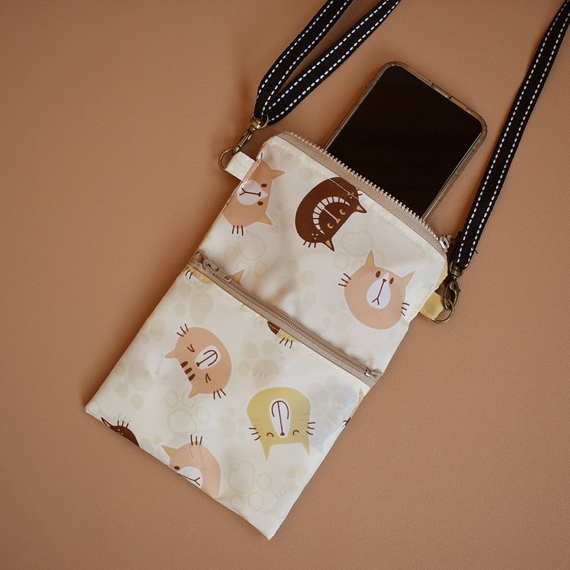 Crossbody cell phone bag_Smiling Cat - กระเป๋าแมสเซนเจอร์ - ไนลอน สีกากี