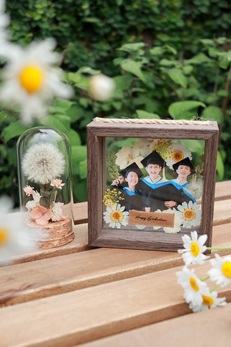 | Customized gifts | - Jiaoyang- Small Embossed Photo Frame Set Dandelion Test Tube Glass Graduation Gift - Picture Frames - Plants & Flowers Yellow