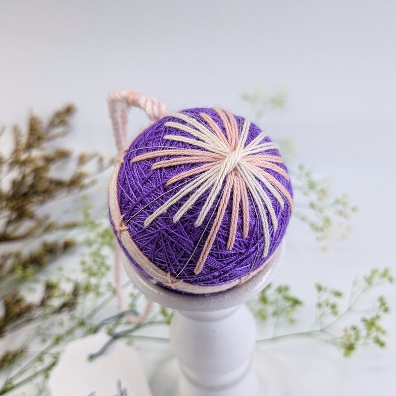 [Ready Stock] Peruvian Sacred Wood Temari Ball Sachet - Purple Pink - พวงกุญแจ - ผ้าฝ้าย/ผ้าลินิน สีม่วง