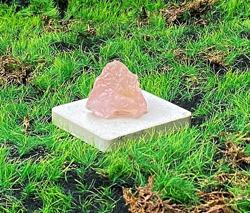 エネルギー装飾​​-自然エネルギー素敵なローズクォーツ原石、人気隆盛、夫婦円満、癒し、迅速発送 - 置物 - クリスタル ピンク