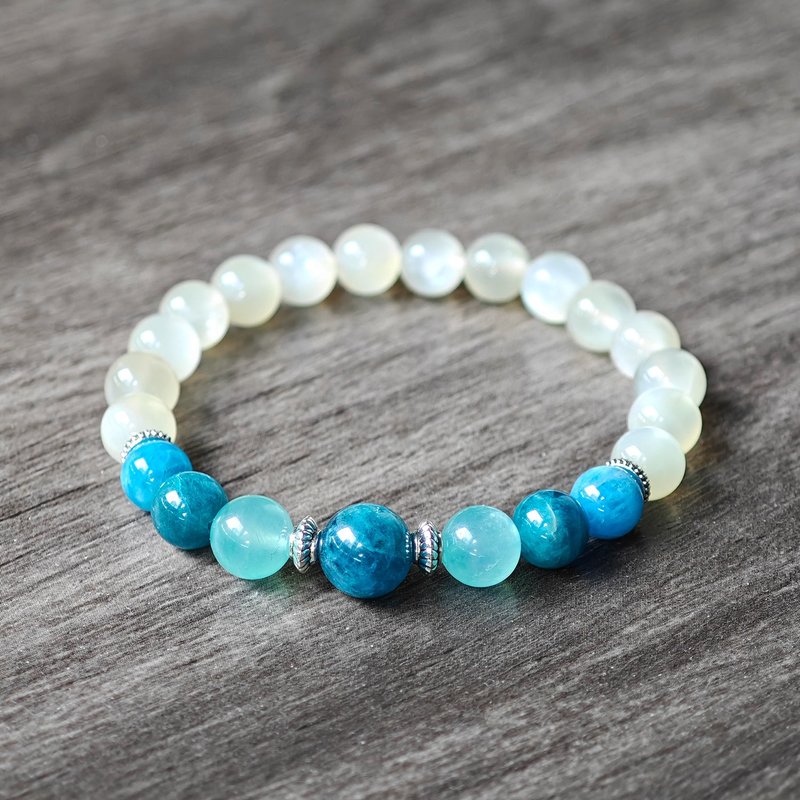 Blue Ocean Moonstone Bracelet Birthday Gift Handmade Jewelry Gift Giving Crystal - สร้อยข้อมือ - คริสตัล สีน้ำเงิน