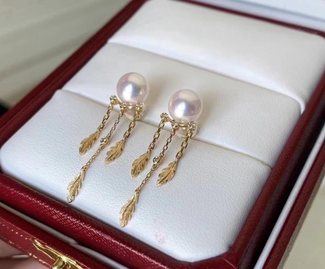 pearl design earring