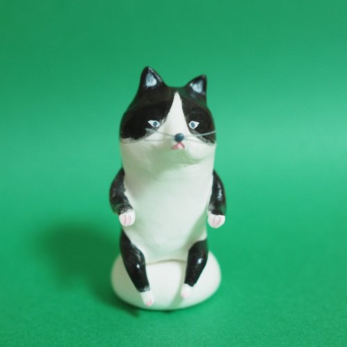 DOUBUTSU YOUKAI (ANIMAL YOKAI) 座っている犬
