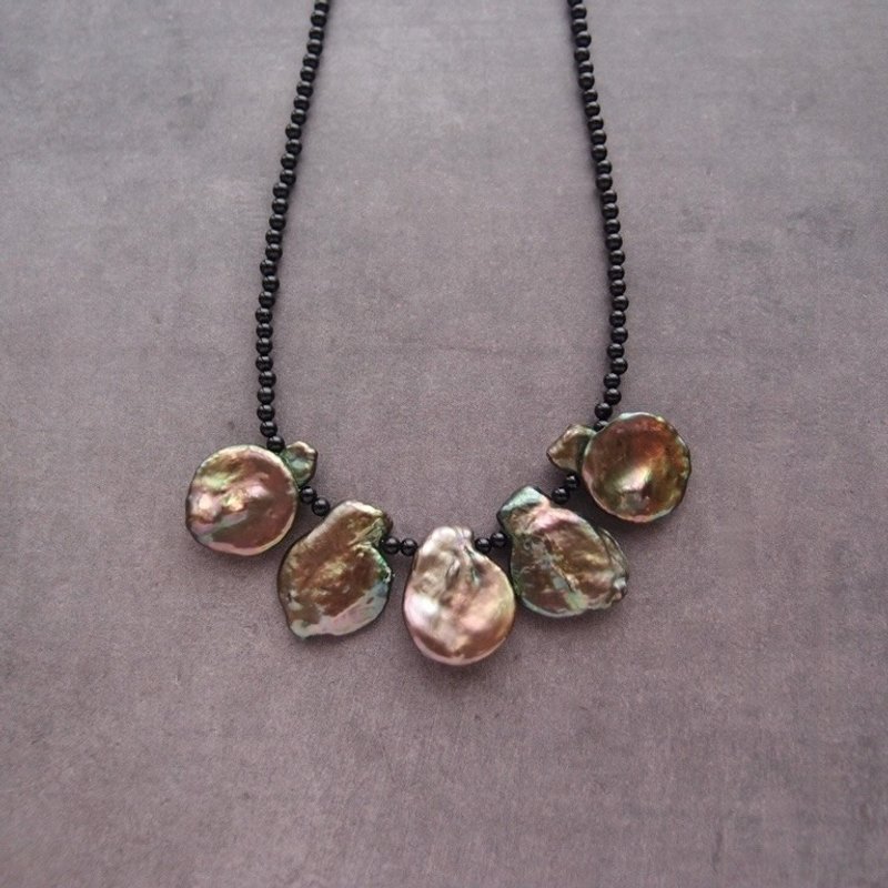 Petal Pearl × Black Onyx Necklace ブラックパール×オニキス ネックレス - 項鍊 - 寶石 黑色
