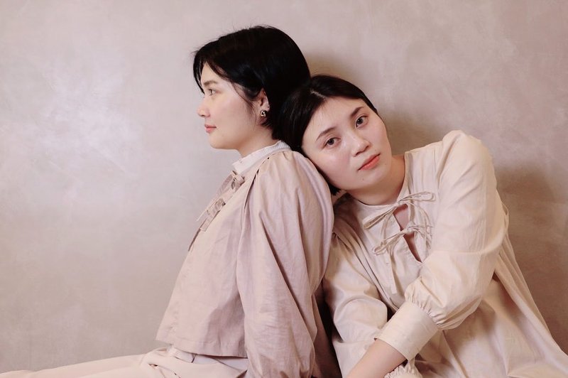 2021十一月八日 - 雙結蓬袖短版上衣 - 女上衣/長袖上衣 - 棉．麻 粉紅色