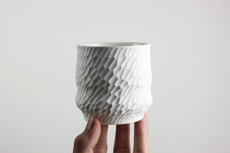 White and Shadow Ceramics Cup 280 ml. - 咖啡杯/馬克杯 - 瓷 白色
