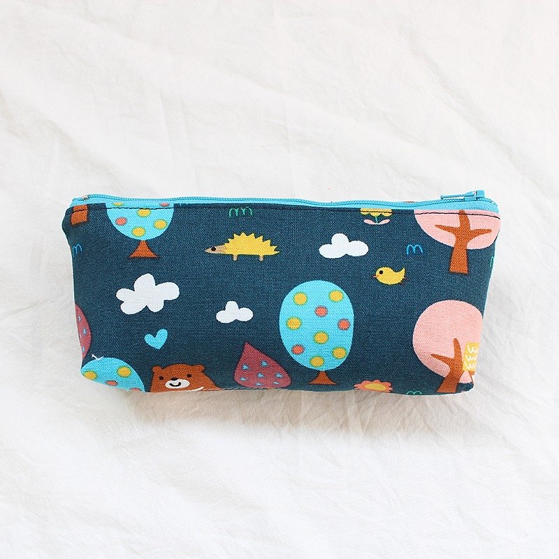 Cute Childhood Pencil Bag (Medium) / Storage Bag Pencil Case Cosmetic Bag - กล่องดินสอ/ถุงดินสอ - ผ้าฝ้าย/ผ้าลินิน 