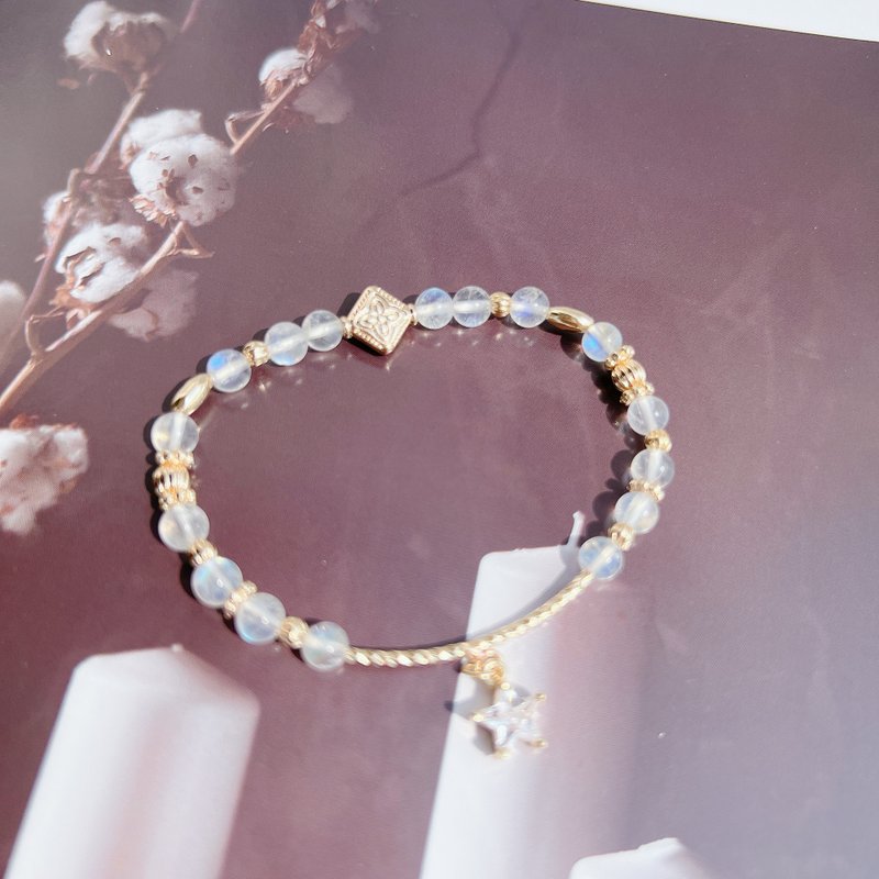 Strong blue light translucent moonstone - สร้อยข้อมือ - คริสตัล 