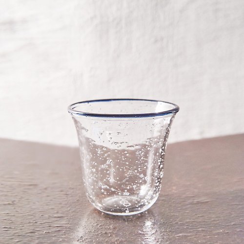 3,co 當代瓷器 【3,co】手工氣泡感玻璃杯(小) - 藍邊
