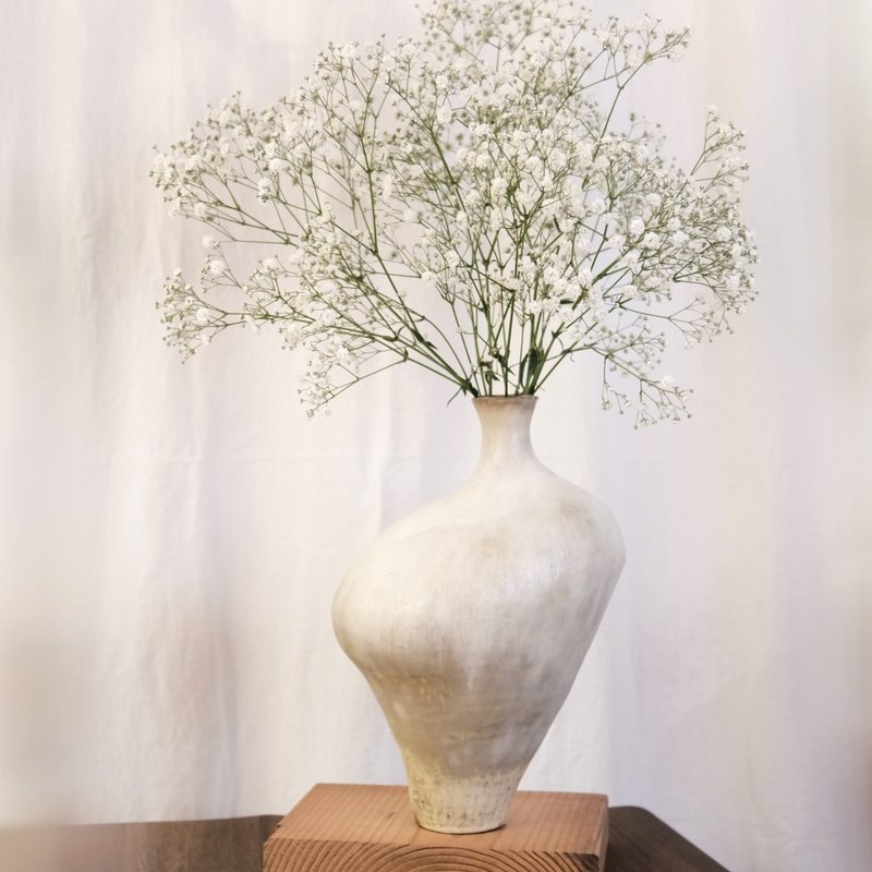 手捏陶器/花瓶/擺件 - 花瓶/花器 - 陶 白色